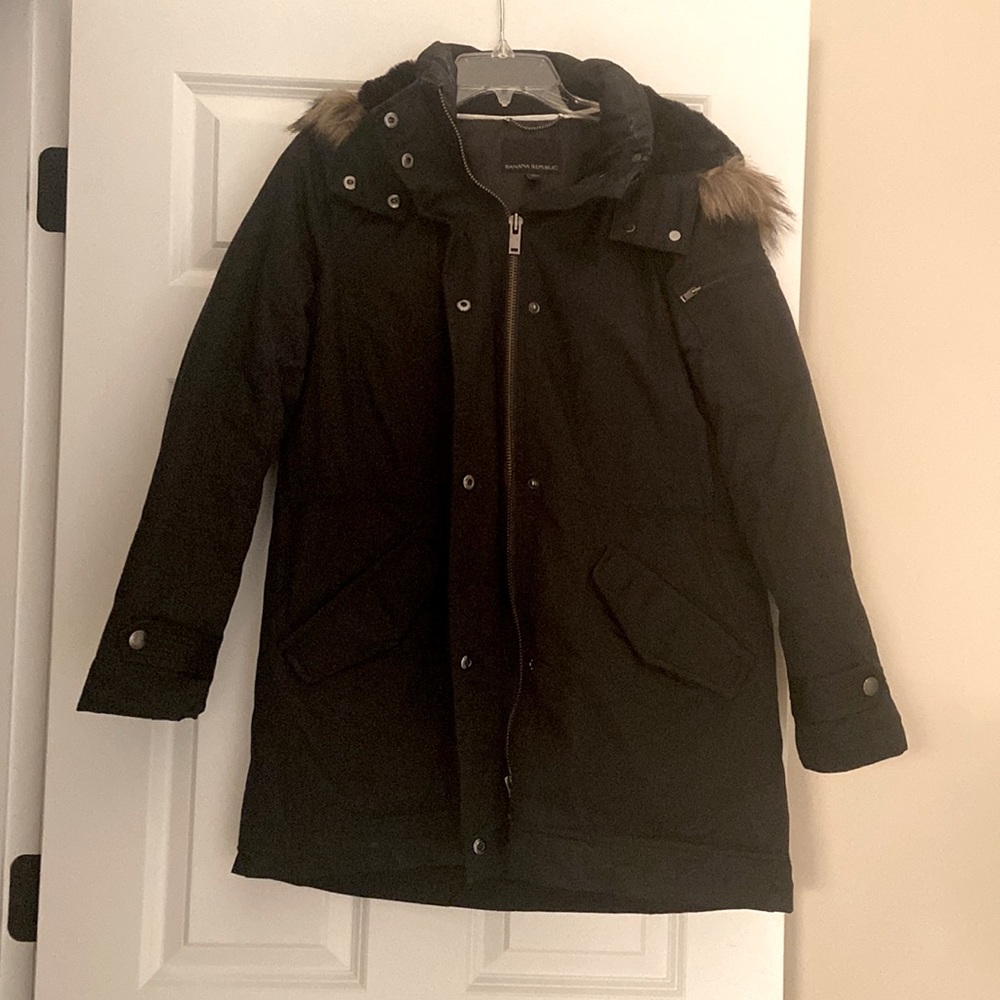 Cozy Women”s Banana Republic parka!